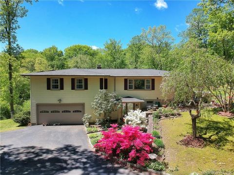 1088 Old Waterbury Road, Southbury, CT 06488 - #: 24081962