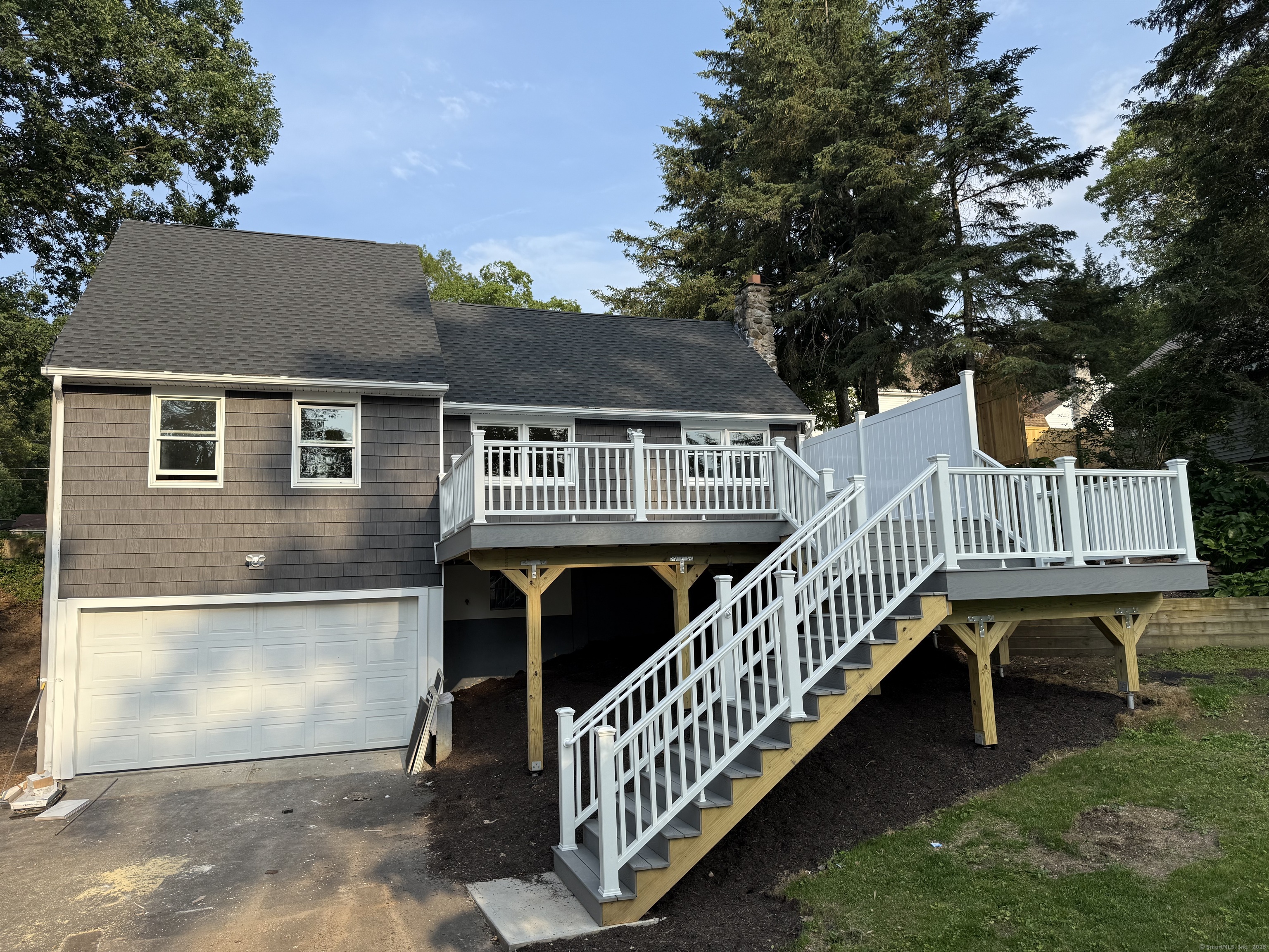 Property for Sale at Lakeview Drive, Suffield, Connecticut - Bedrooms: 2 
Bathrooms: 1 
Rooms: 5  - $499,900
