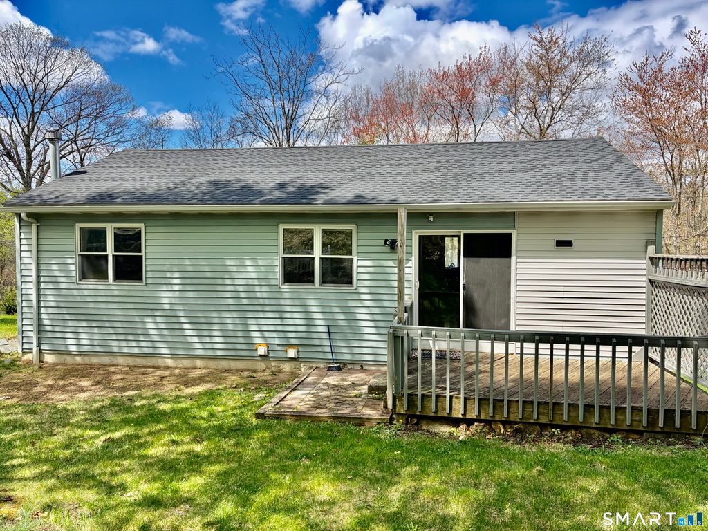 Photo of 242 Lakeview Avenue, Waterbury, CT 06705 (MLS # 24168022)