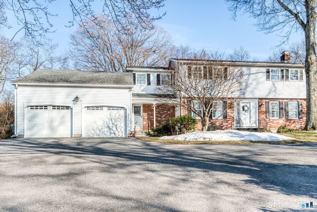 Photo of 270 Higby Road, Middletown, CT 06457 (MLS # 24155799)