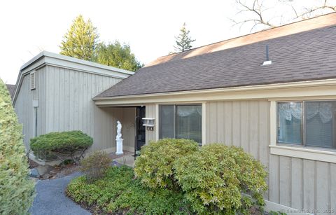 16 Heritage Village A Southbury CT 06488