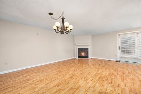 Tiny photo for 7 Midway Drive #7, Cromwell, CT 06416 (MLS # 24144672)