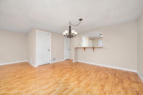 Tiny photo for 7 Midway Drive #7, Cromwell, CT 06416 (MLS # 24144672)