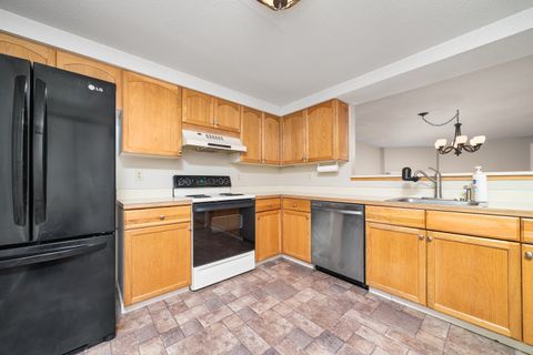 Tiny photo for 7 Midway Drive #7, Cromwell, CT 06416 (MLS # 24144672)