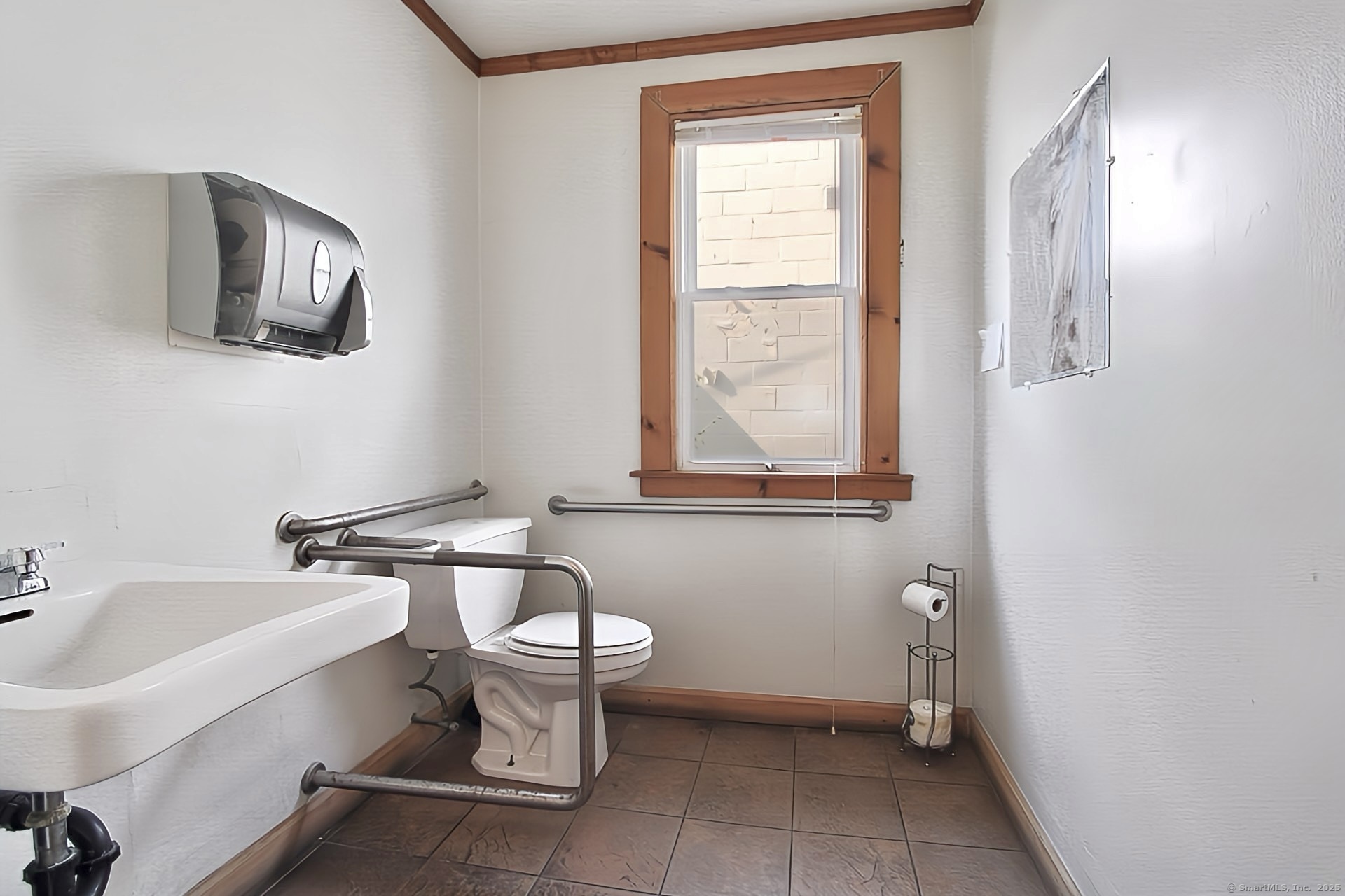 Windsor, Connecticut 06095, United States, ,2 BathroomsBathrooms,Commercial,Active,157893