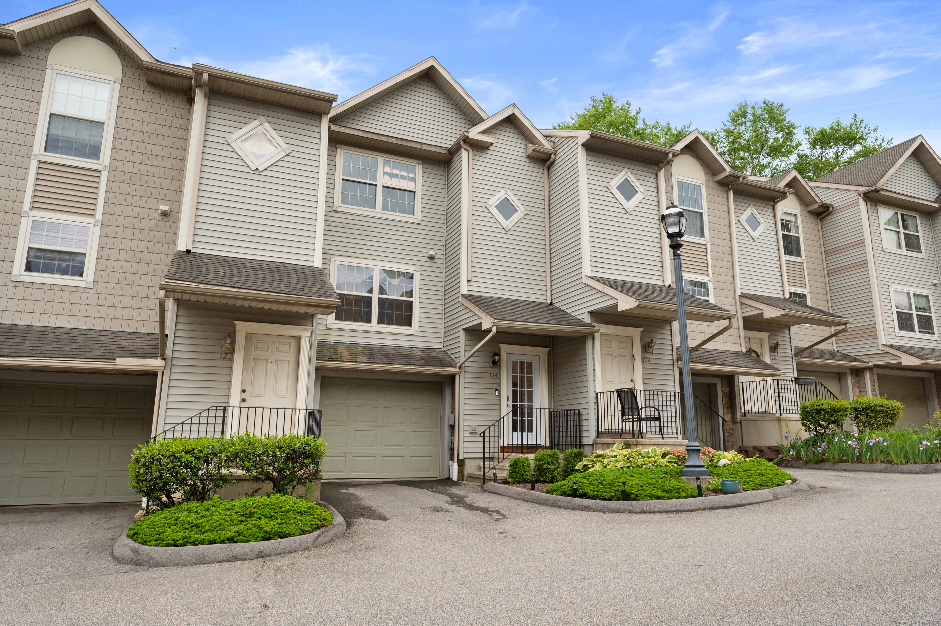 19 Hawthorne Drive #124, New London, Connecticut image 4