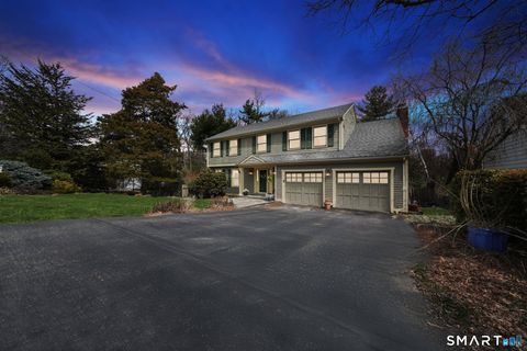 Homes For Sale - 22 Knollwood Drive<br/> Fairfield, CT 06824