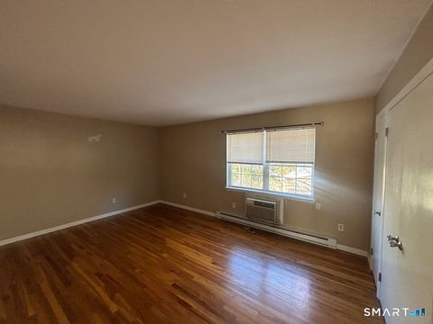 Tiny photo for 168 Highview Avenue #B, Stamford, CT 06907 (MLS # 24140527)