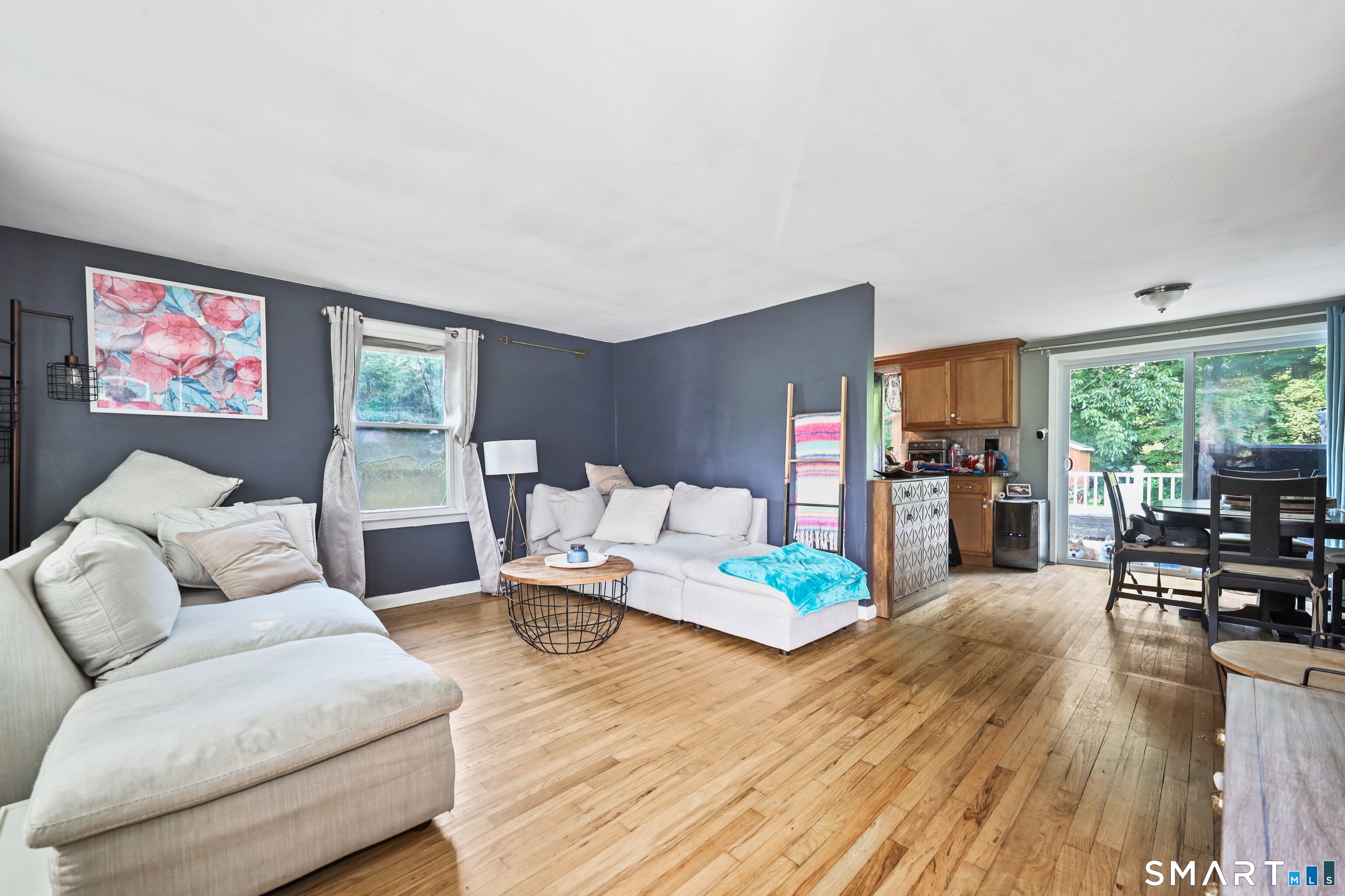 98 Edgewood Avenue