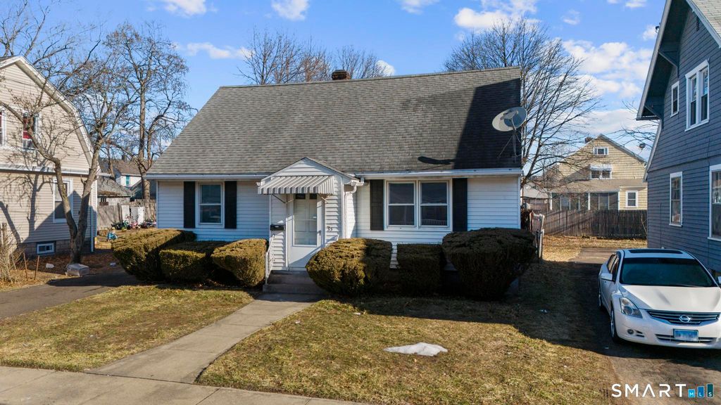 Photo of 33 Newton Street, Hamden, CT 06514 (MLS # 24158372)