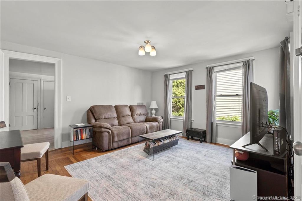 27 Pearl Street 2