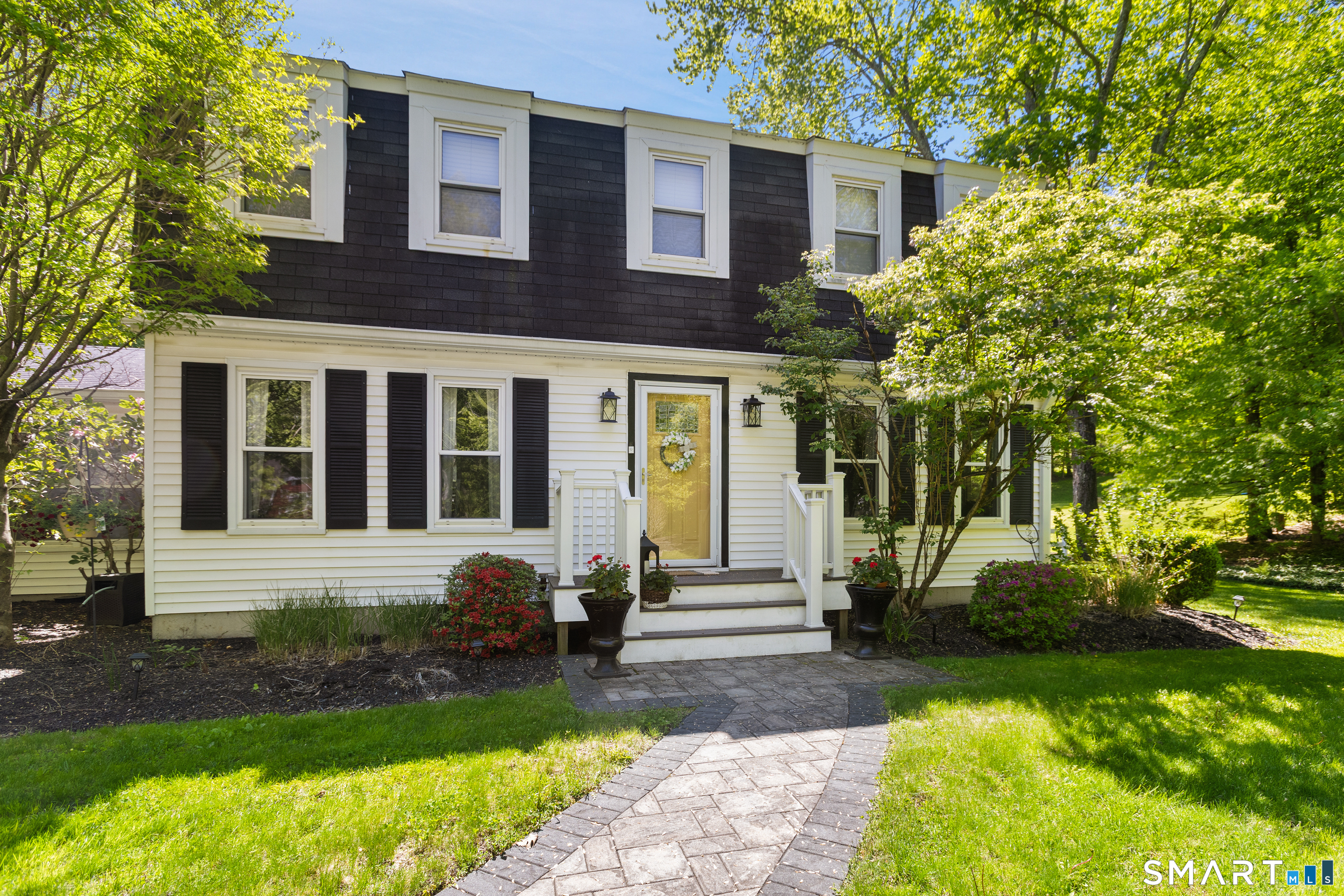 3 Cherokee Drive