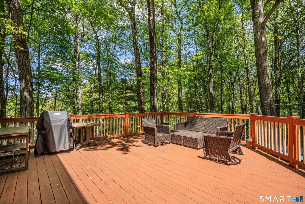 Photo of 518 Wickham Road, Glastonbury, CT 06033 (MLS # 24175109)