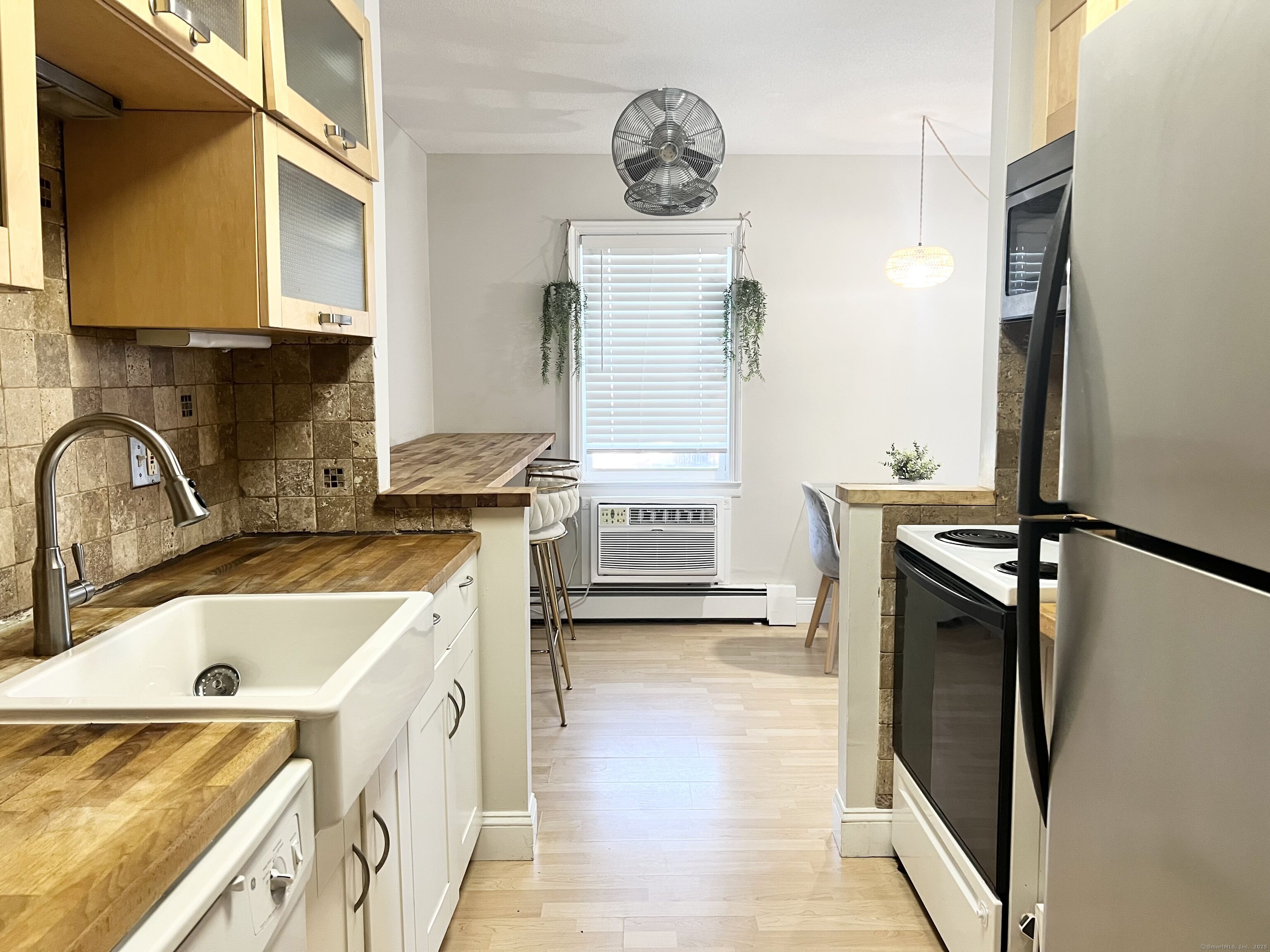 43 Balance Rock Road APT 9