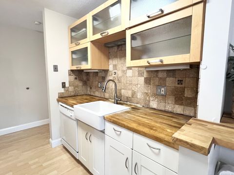 Tiny photo for 43 Balance Rock Road #APT 9, Seymour, CT 06483 (MLS # 24133127)