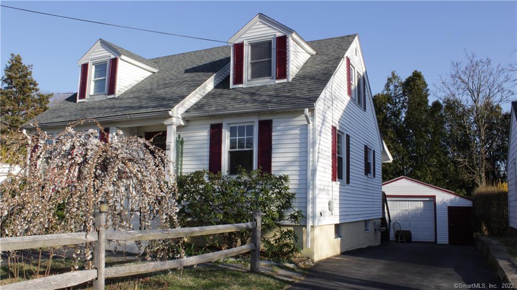 56 Greenway Road, New London, Connecticut image 2