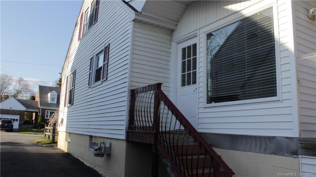 56 Greenway Road, New London, Connecticut image 6