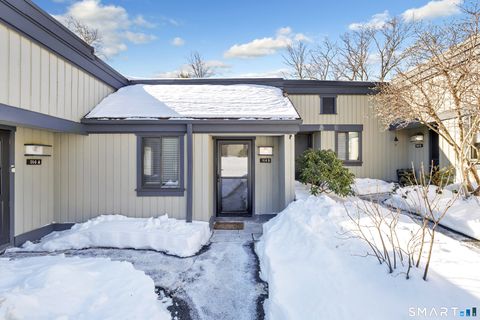 914 Heritage Village B Southbury CT 06488