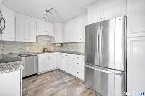 Tiny photo for 914 Heritage Village #B, Southbury, CT 06488 (MLS # 24152900)