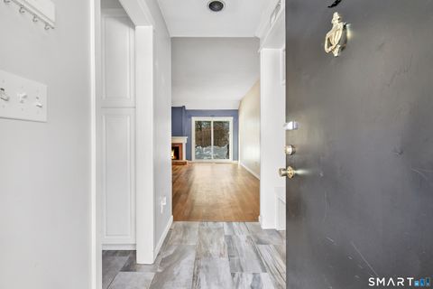 Tiny photo for 914 Heritage Village #B, Southbury, CT 06488 (MLS # 24152900)