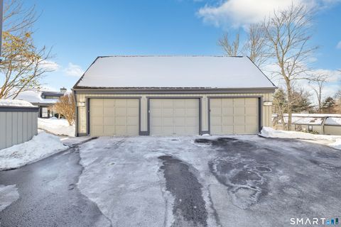 Tiny photo for 914 Heritage Village #B, Southbury, CT 06488 (MLS # 24152900)