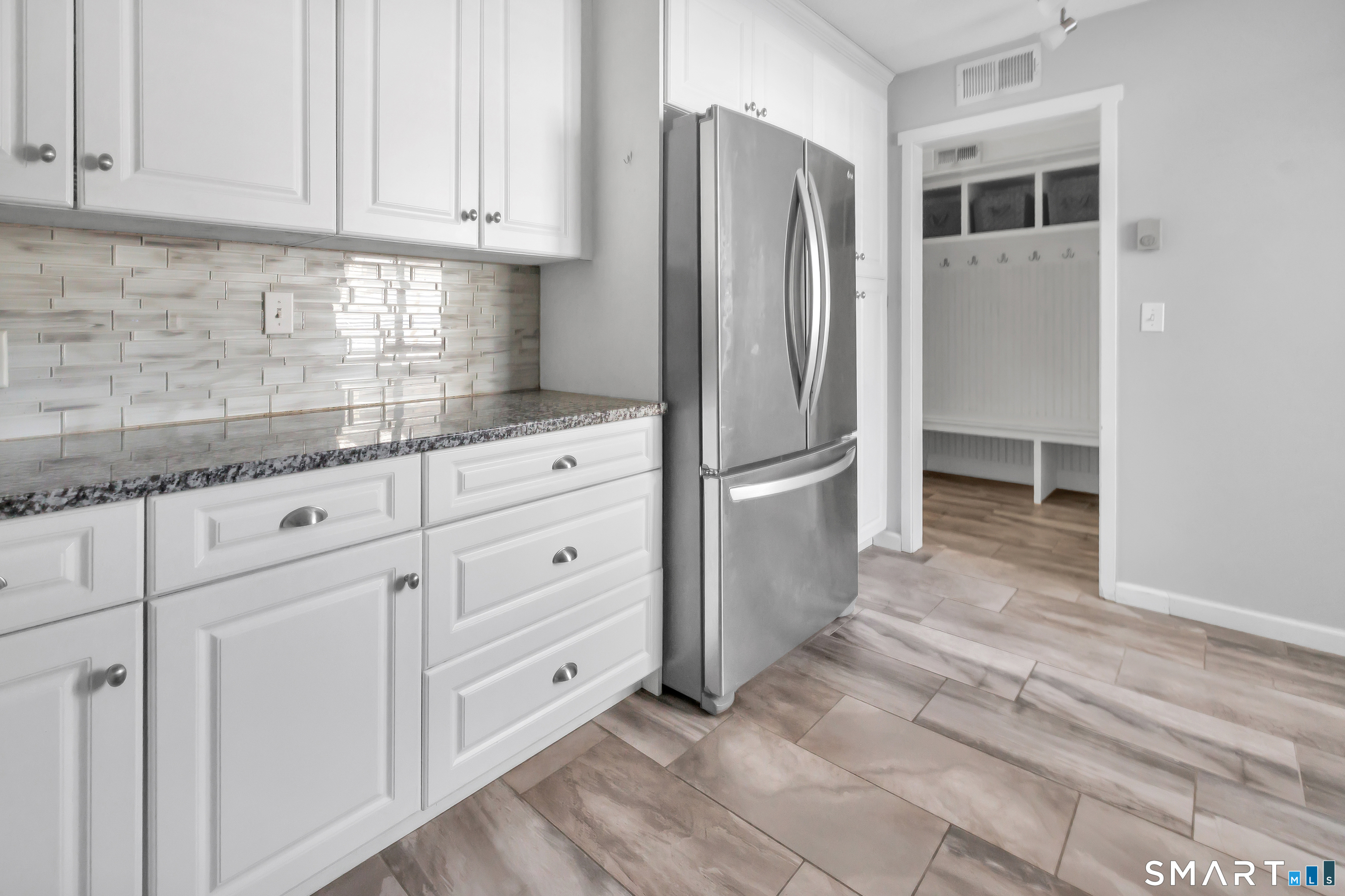 914 Heritage Village B