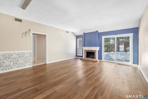 Tiny photo for 914 Heritage Village #B, Southbury, CT 06488 (MLS # 24152900)