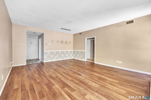 Tiny photo for 914 Heritage Village #B, Southbury, CT 06488 (MLS # 24152900)