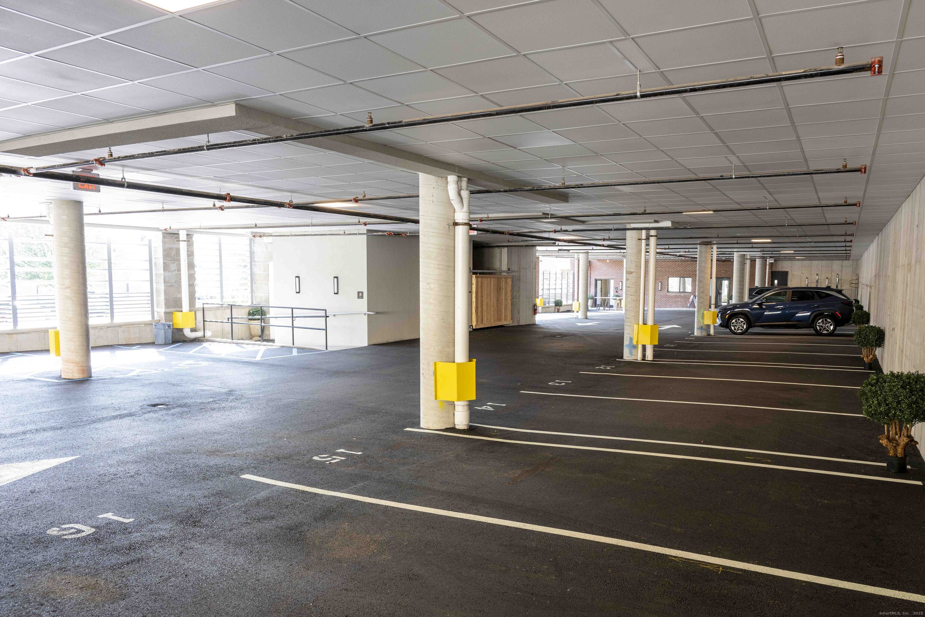 100 East Putnam Avenue 211