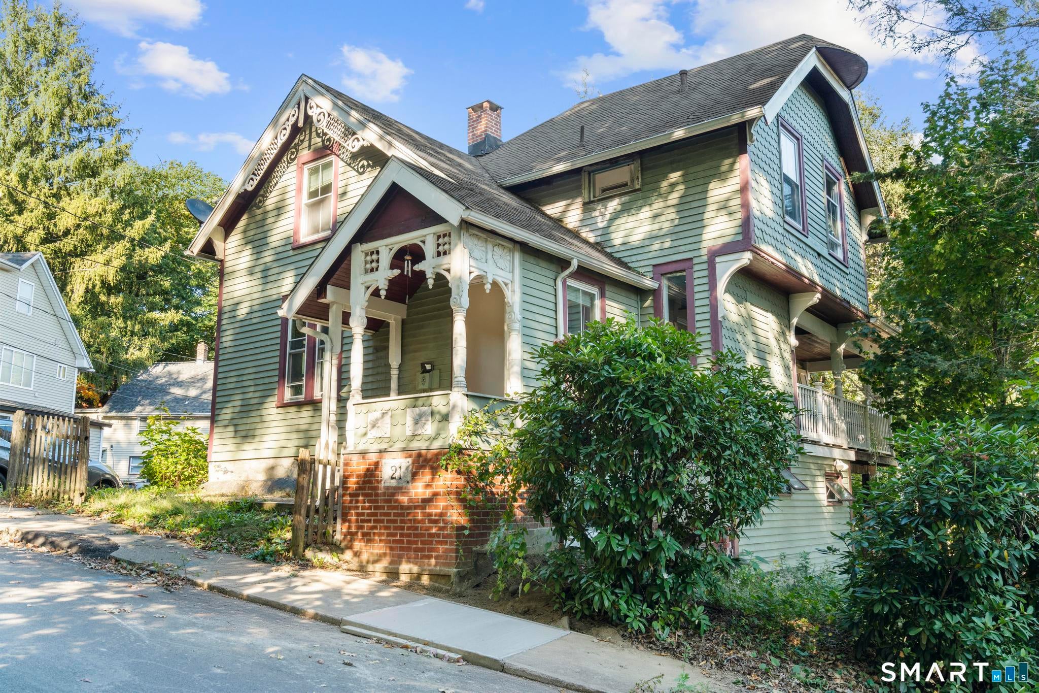 21 Pond Street