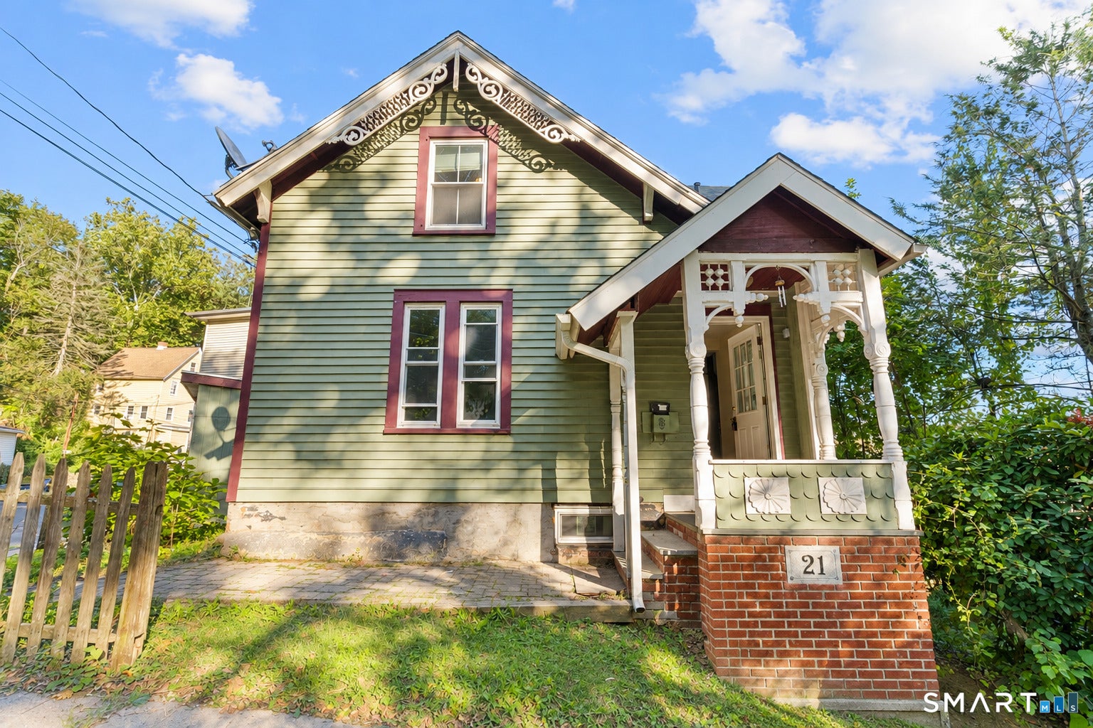 21 Pond Street