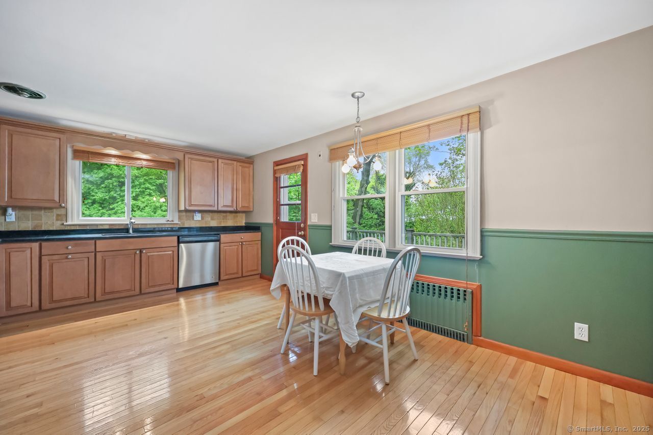 162 Leonard Road, Hamden, Connecticut image 3