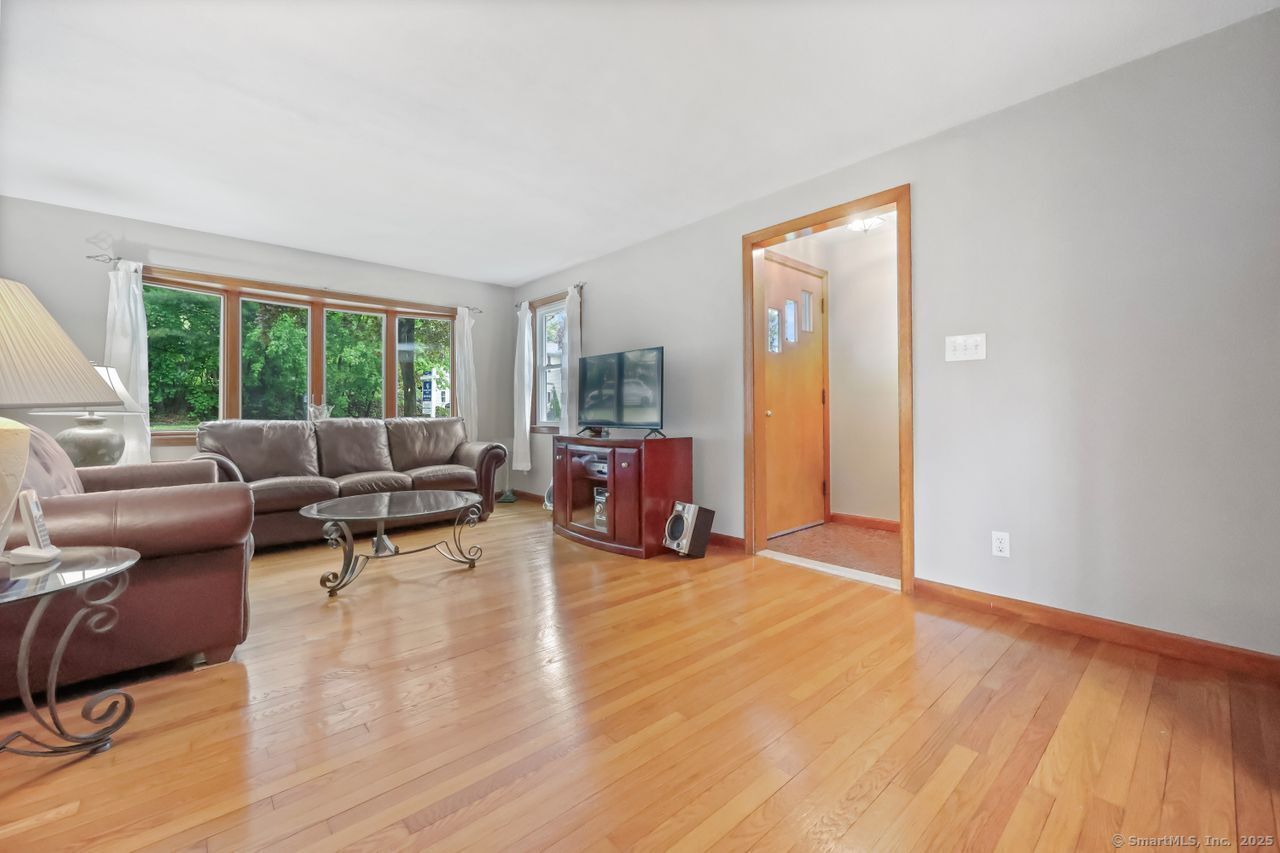 162 Leonard Road, Hamden, Connecticut image 7