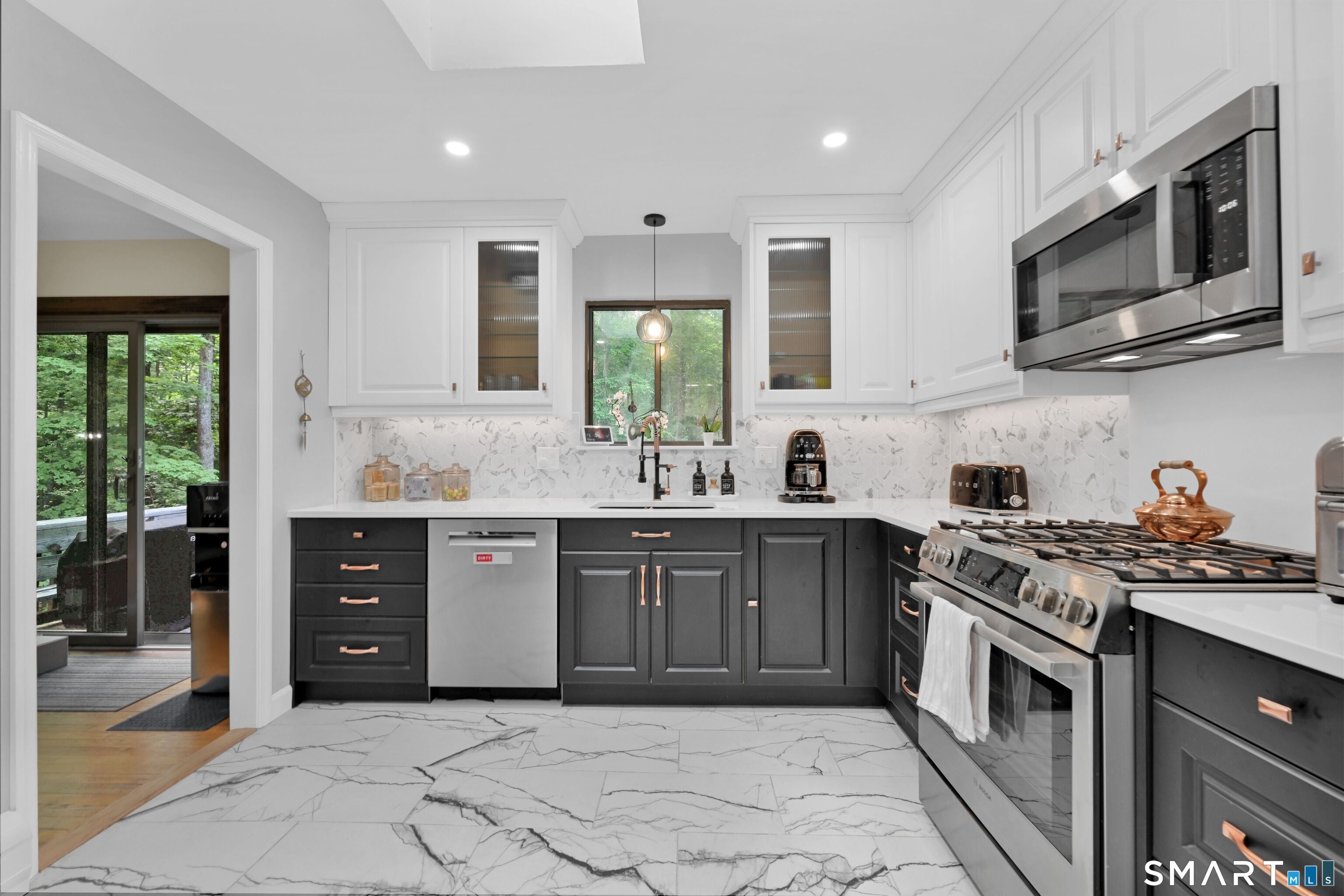 10 Candleview Drive