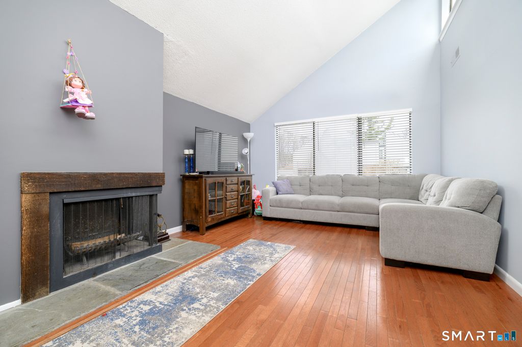 Photo of 1 Apricot Lane #1, Ridgefield, CT 06877 (MLS # 24159439)