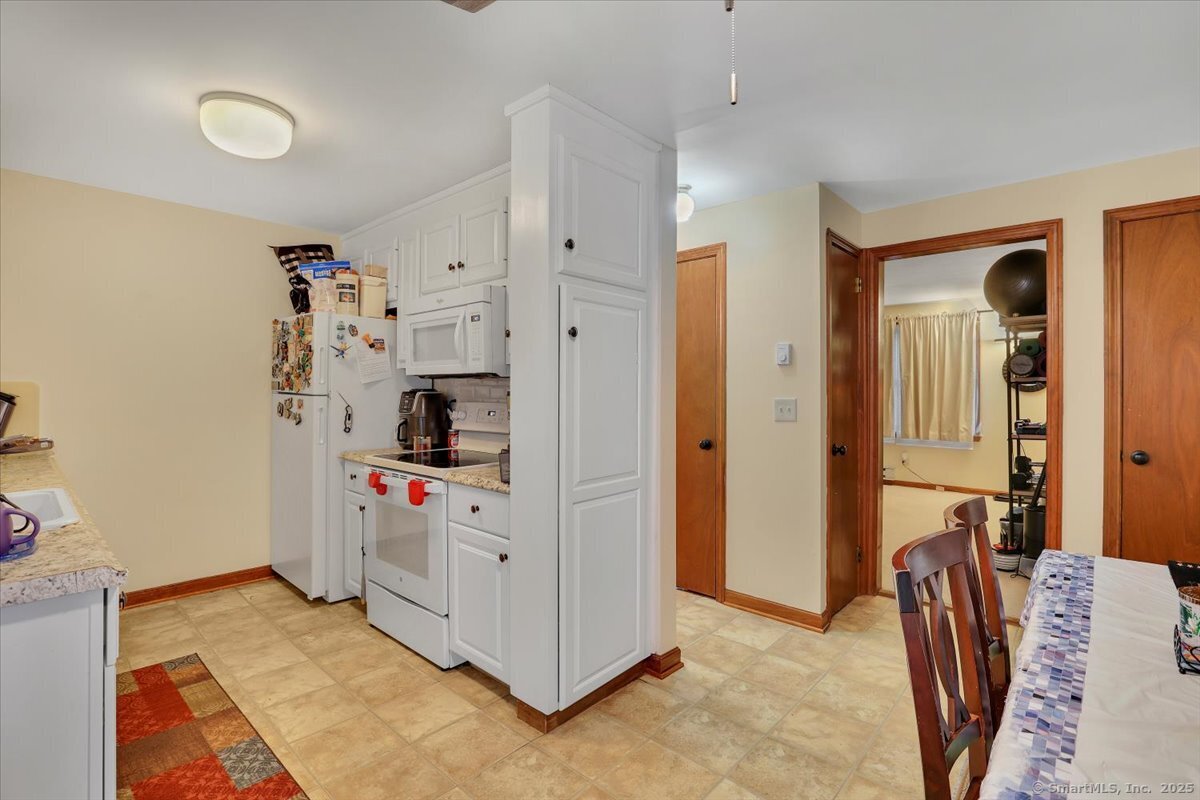 400 N Main Street #19, Manchester, Connecticut image 9
