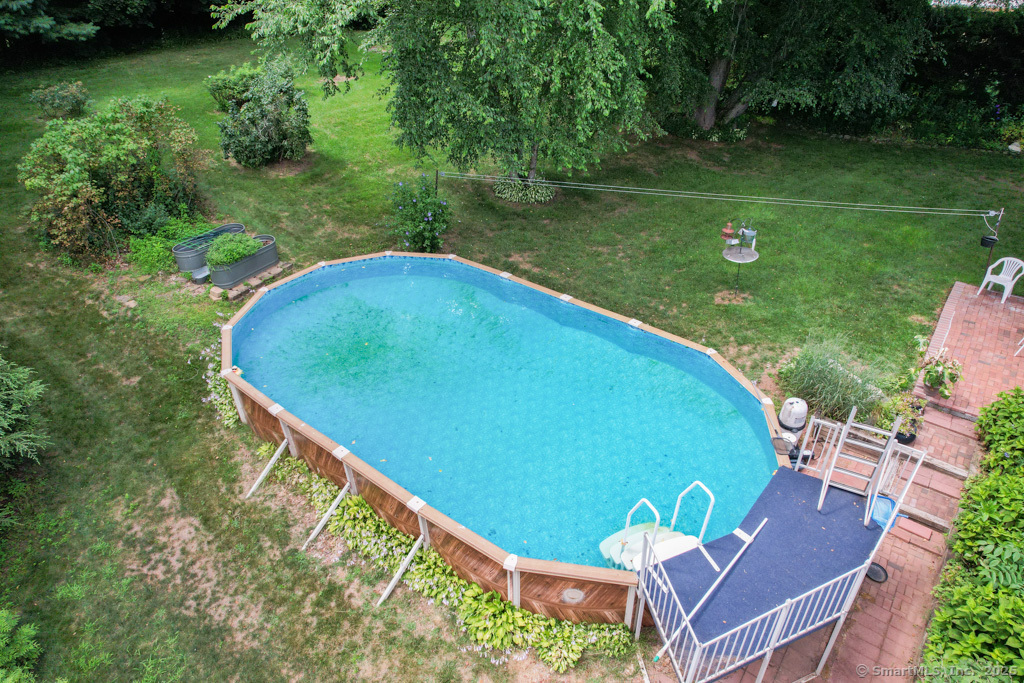 Southington, Connecticut 06489, United States, 3 Bedrooms Bedrooms, ,2 BathroomsBathrooms,Residential,Active,177802