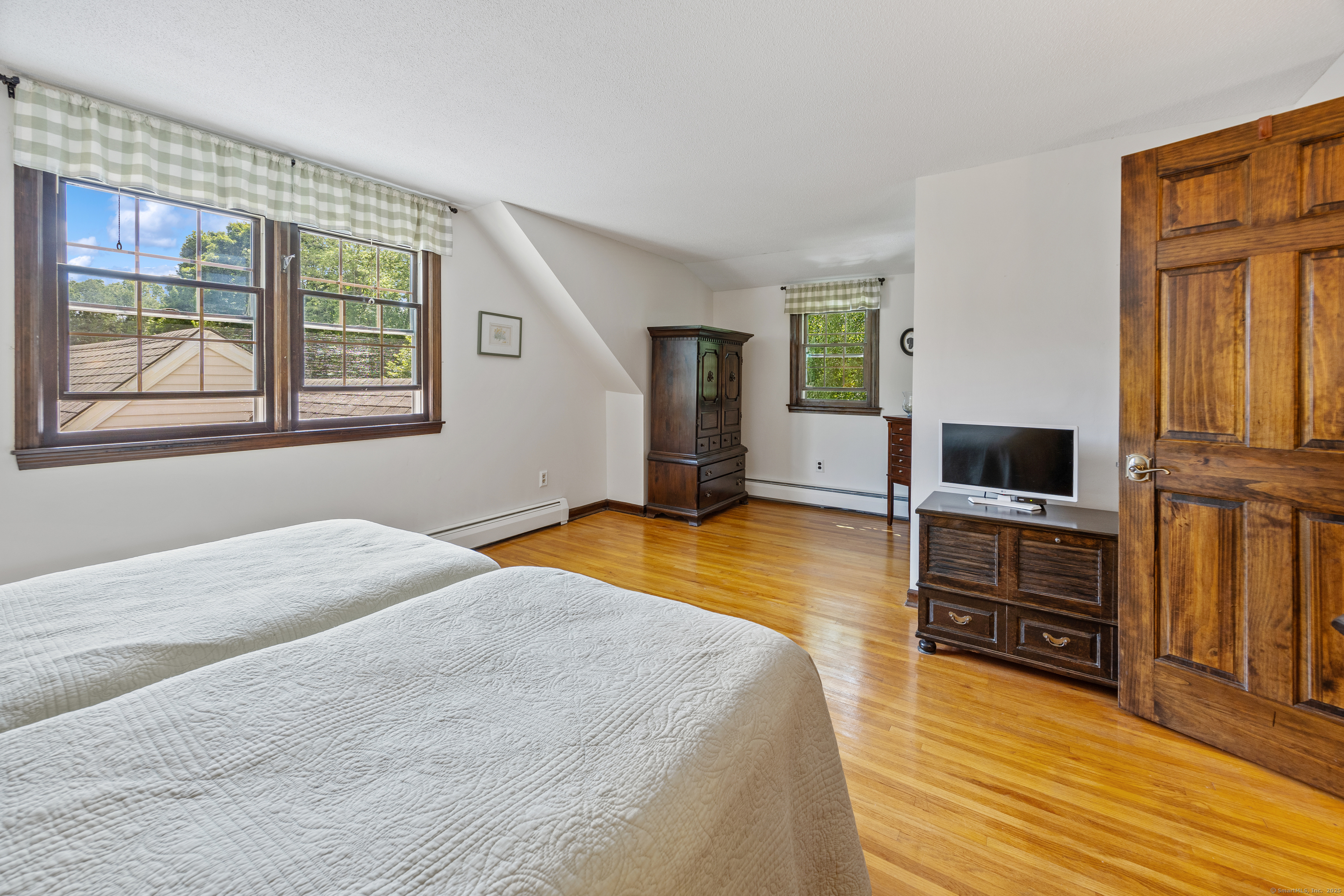 Southington, Connecticut 06489, United States, 3 Bedrooms Bedrooms, ,2 BathroomsBathrooms,Residential,Active,177802