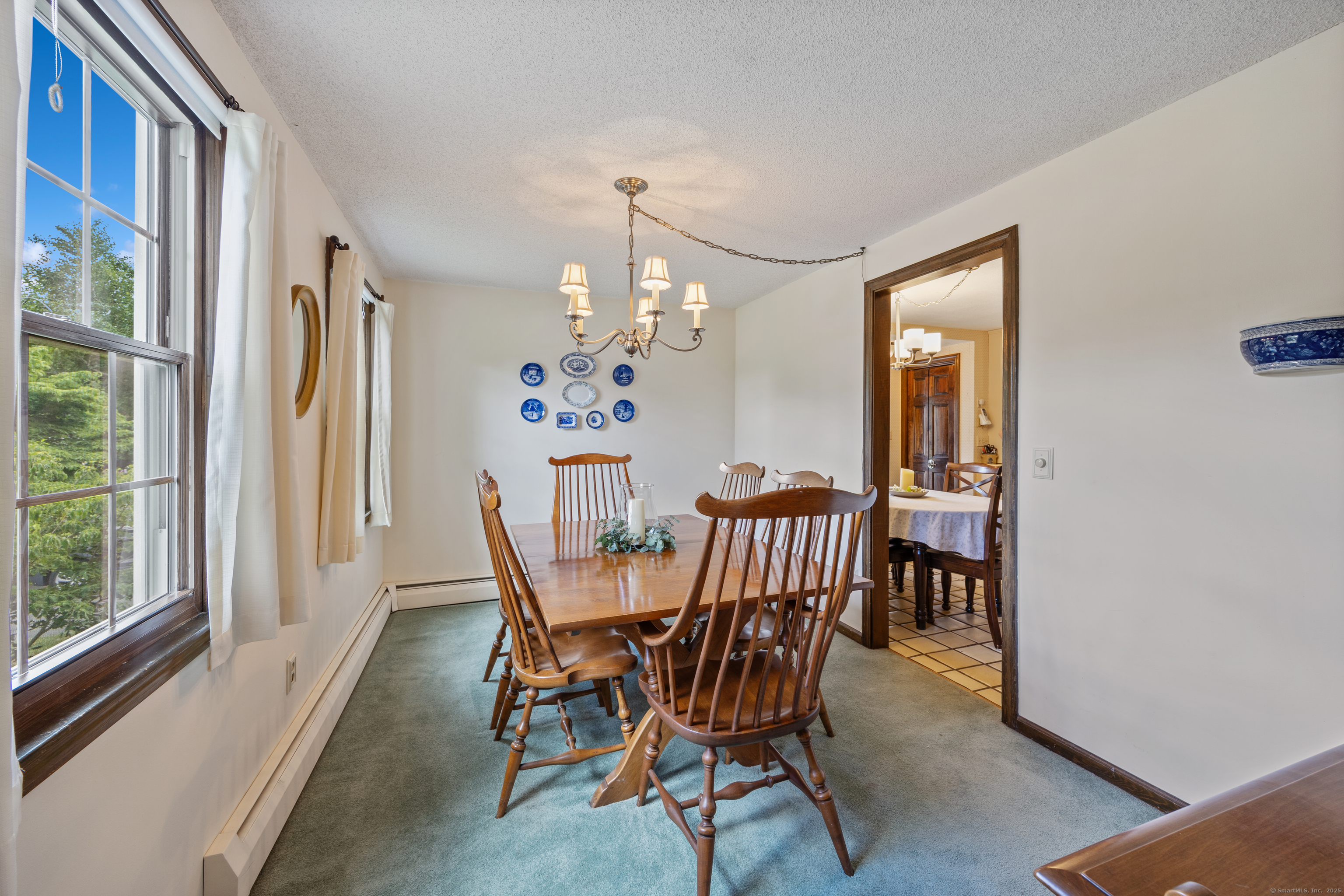 Southington, Connecticut 06489, United States, 3 Bedrooms Bedrooms, ,2 BathroomsBathrooms,Residential,Active,177802