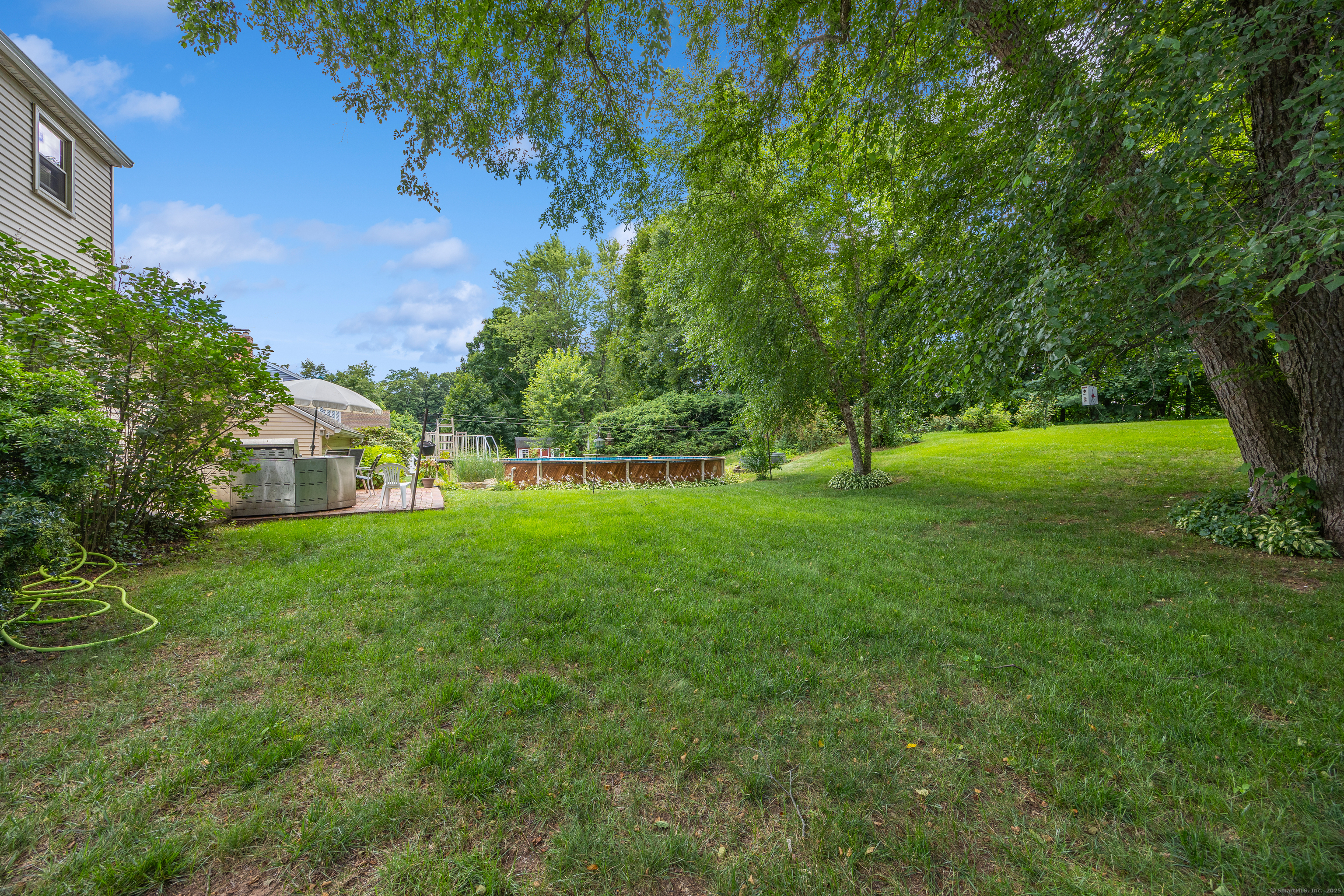 Southington, Connecticut 06489, United States, 3 Bedrooms Bedrooms, ,2 BathroomsBathrooms,Residential,Active,177802