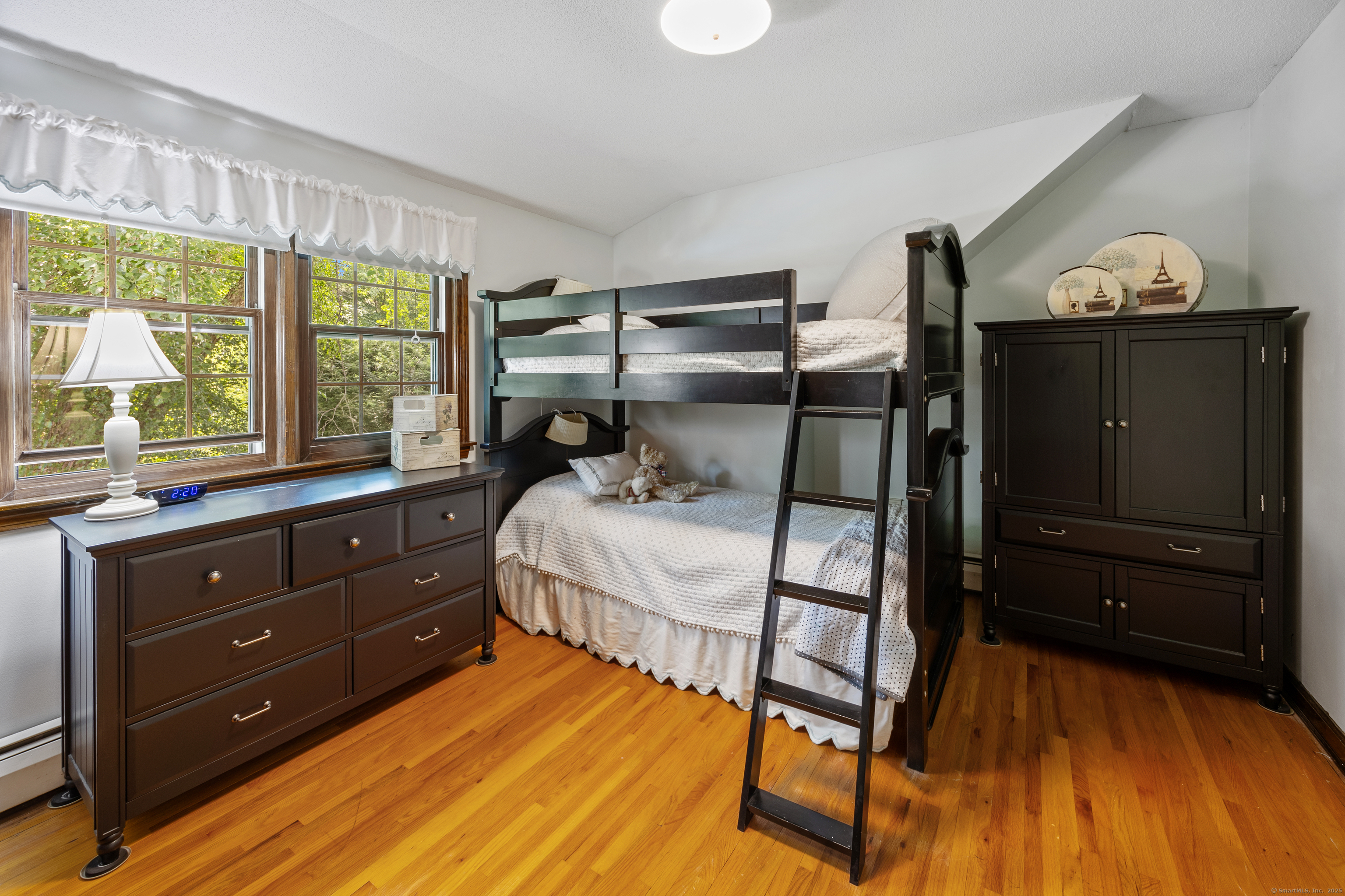 Southington, Connecticut 06489, United States, 3 Bedrooms Bedrooms, ,2 BathroomsBathrooms,Residential,Active,177802