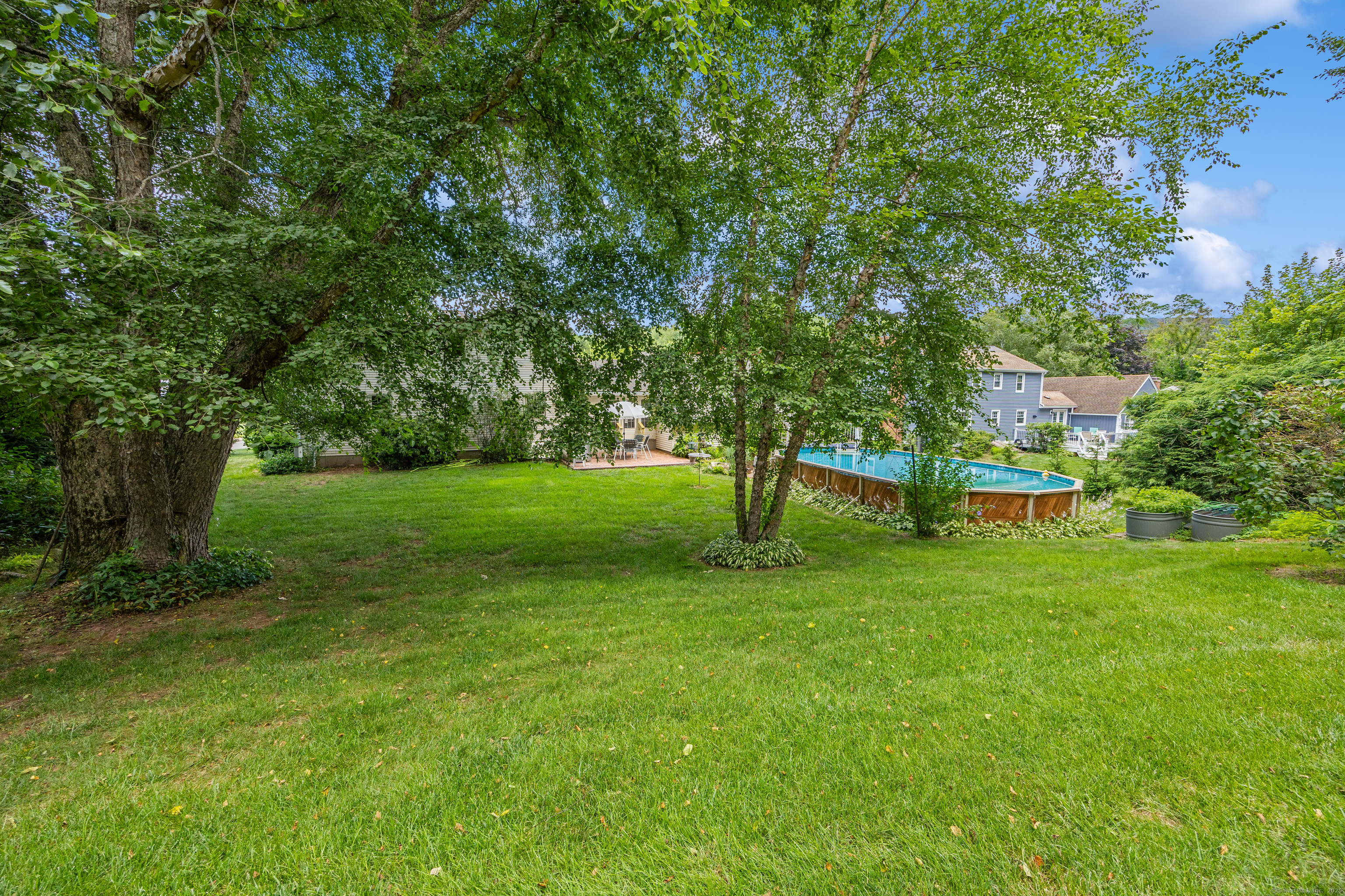 Southington, Connecticut 06489, United States, 3 Bedrooms Bedrooms, ,2 BathroomsBathrooms,Residential,Active,177802