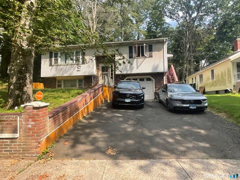 Photo of 127 Laurel Road, New Haven, CT 06515 (MLS # 24199937)