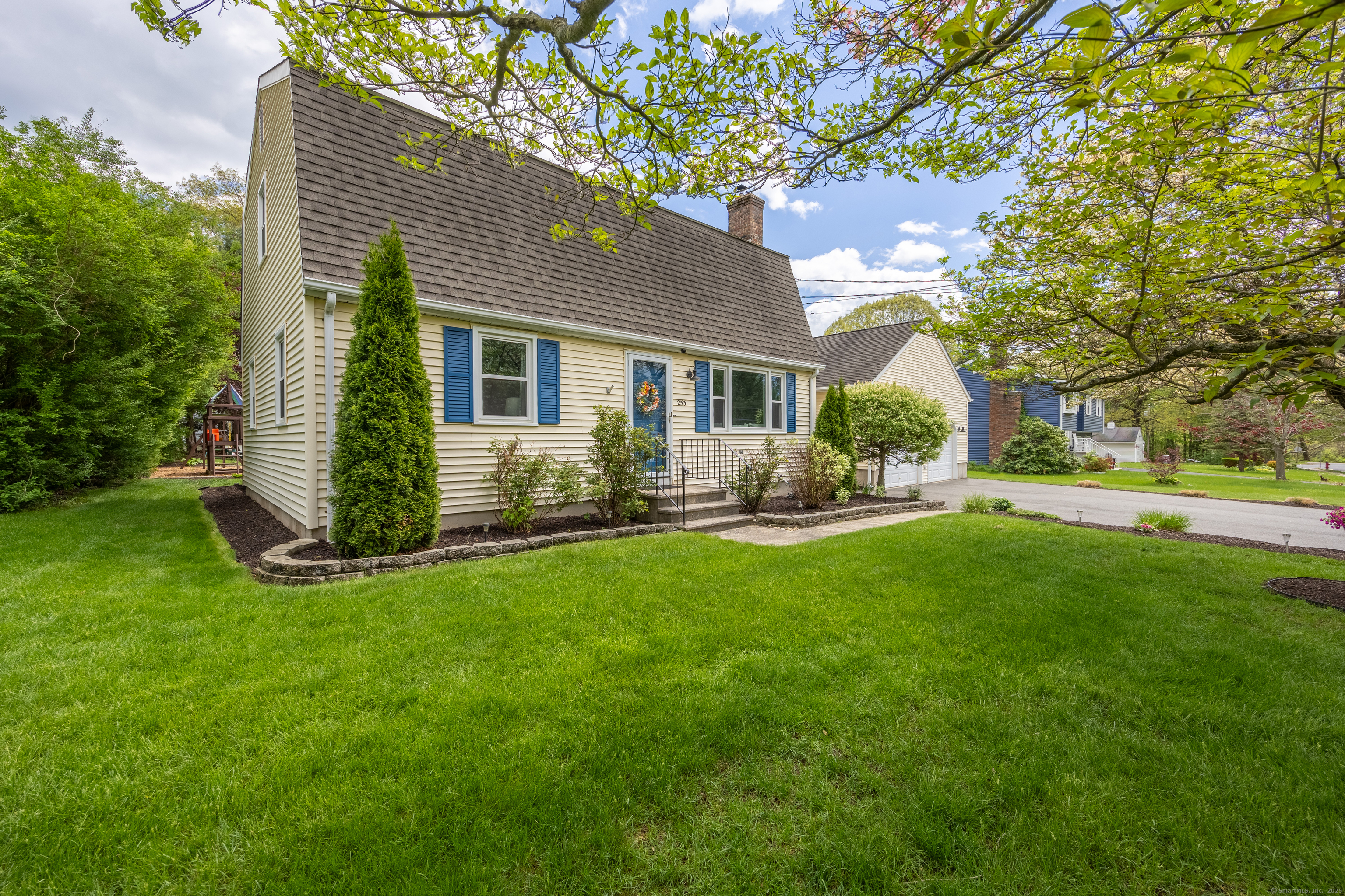 253 Sperry Road