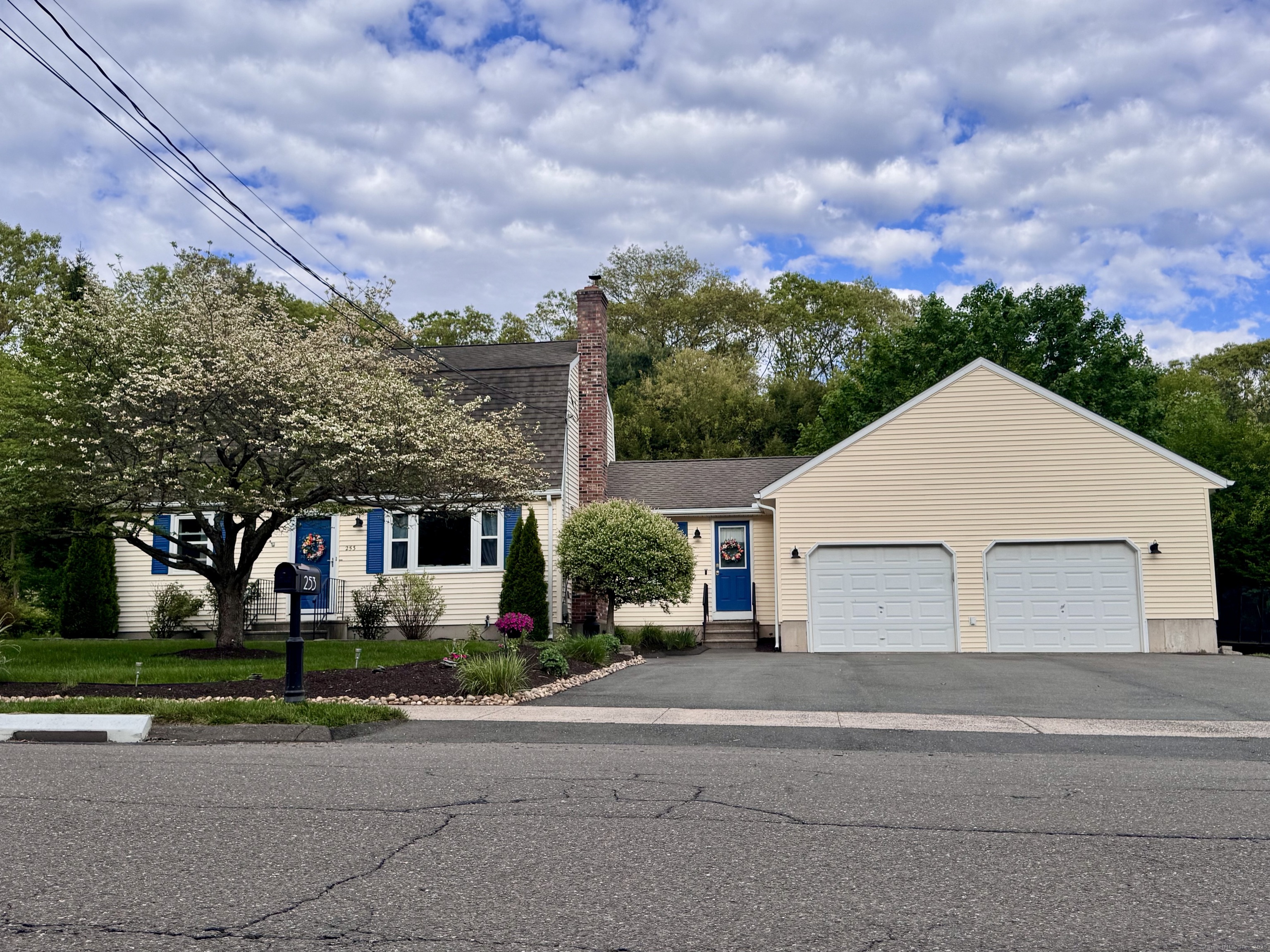 253 Sperry Road