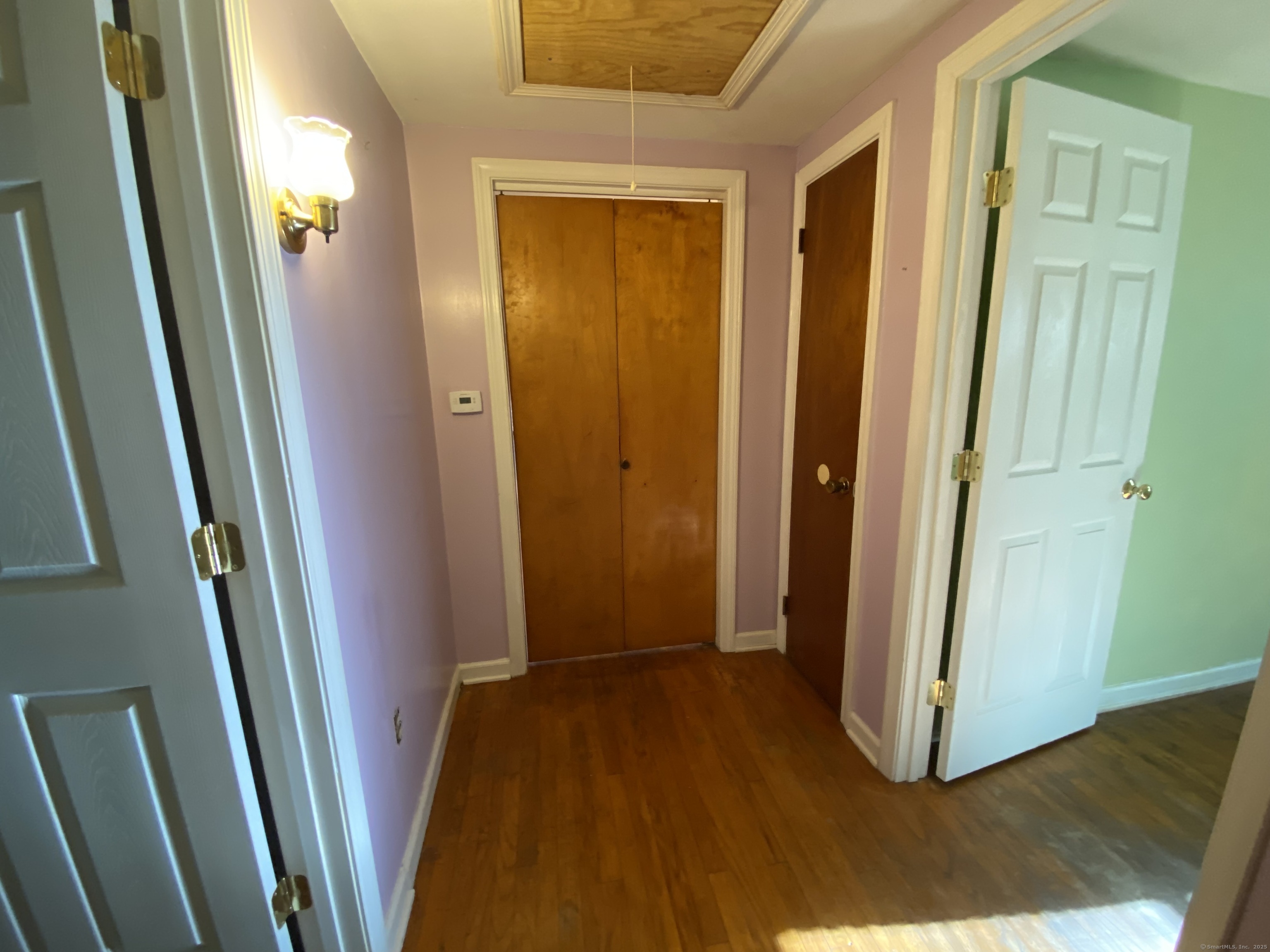 Deep River, Connecticut 06417, United States, 2 Bedrooms Bedrooms, ,1 BathroomBathrooms,Residential,Pending,216306