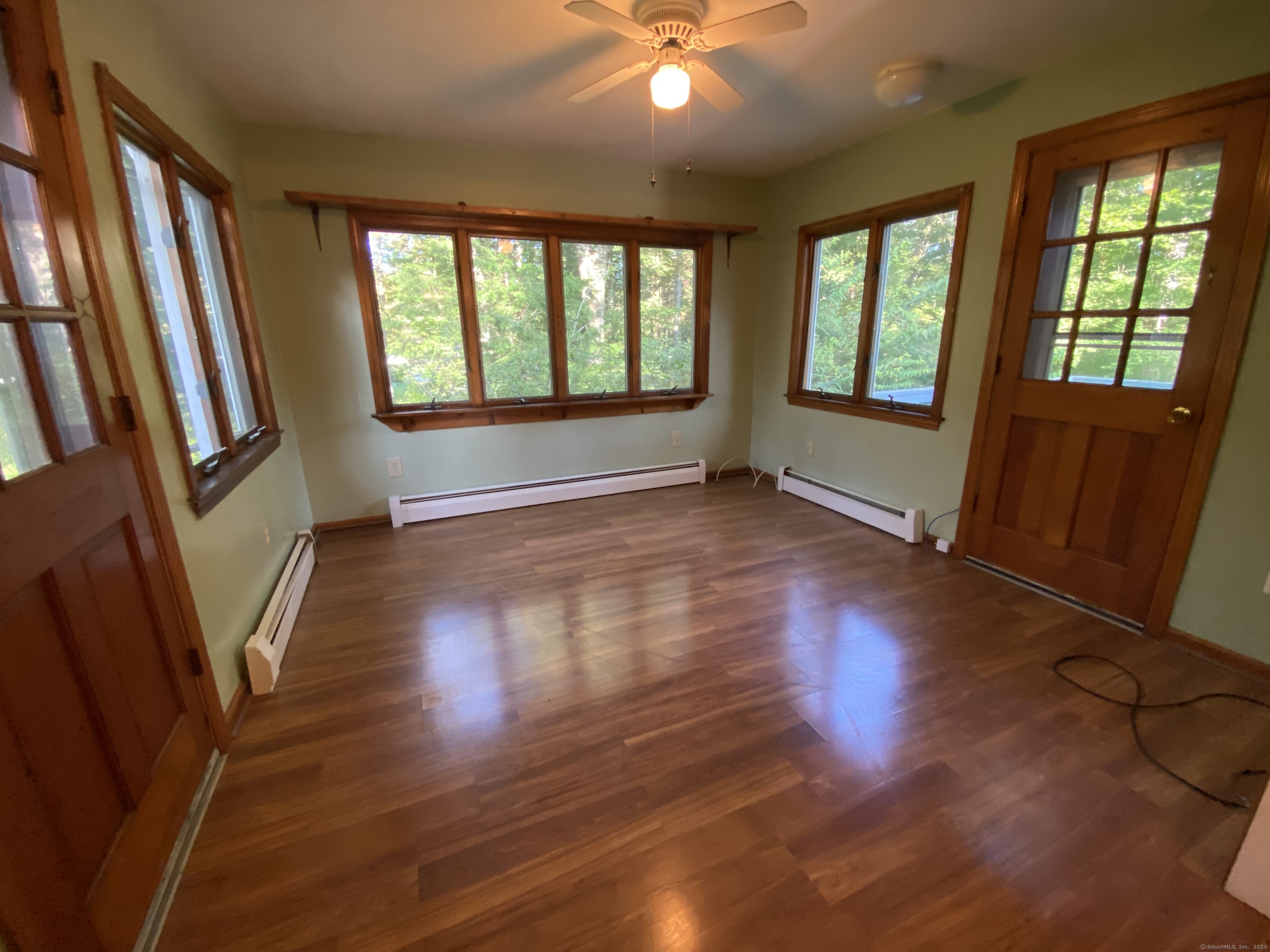 Deep River, Connecticut 06417, United States, 2 Bedrooms Bedrooms, ,1 BathroomBathrooms,Residential,Pending,216306