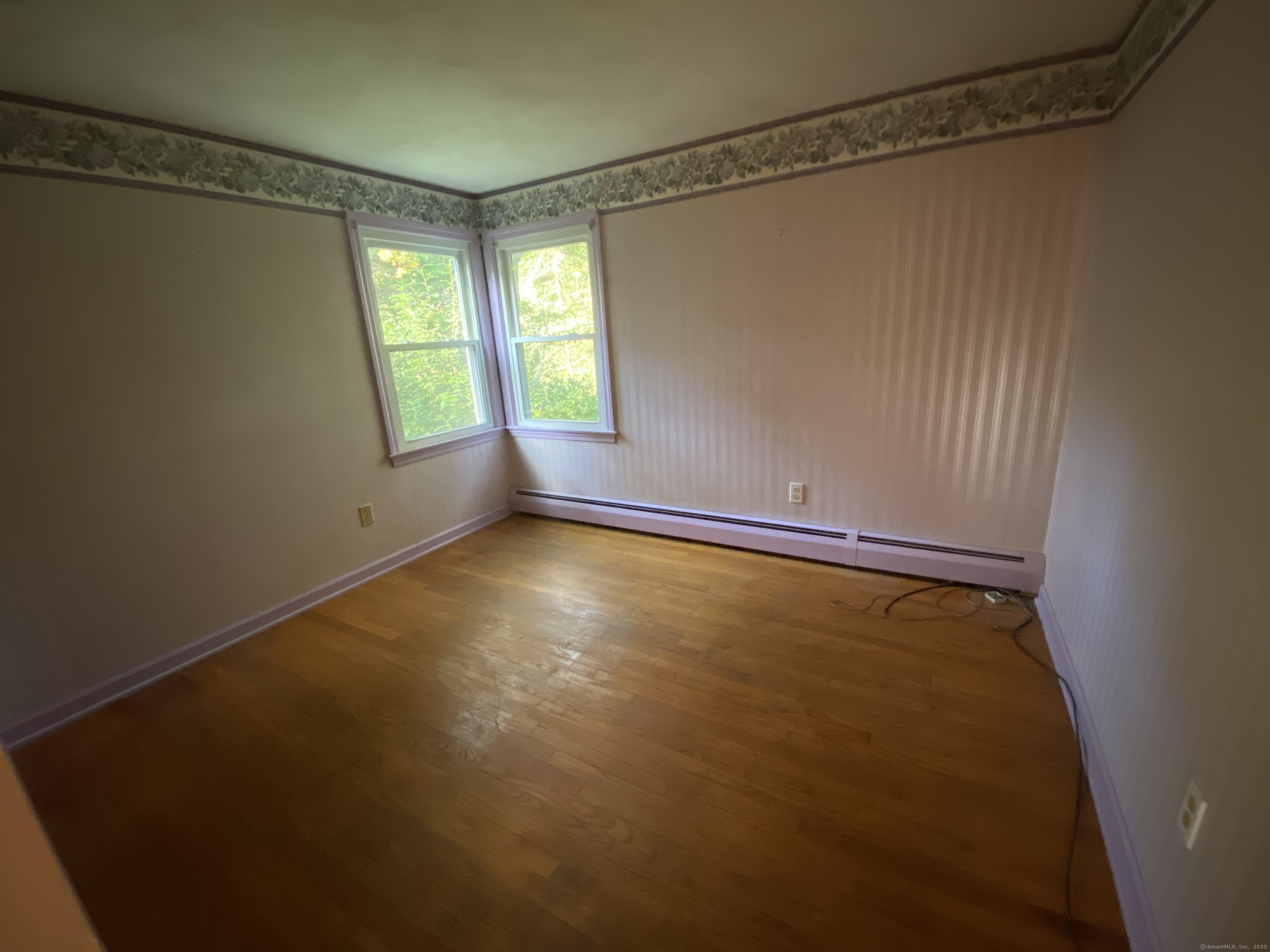 Deep River, Connecticut 06417, United States, 2 Bedrooms Bedrooms, ,1 BathroomBathrooms,Residential,Pending,216306