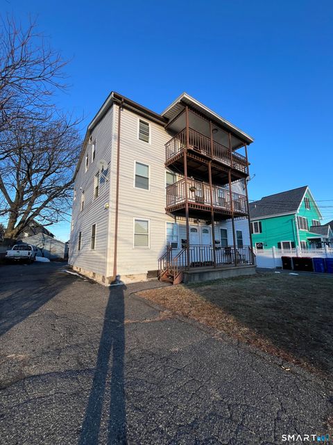 Photo of 6 Pleasant Street #3, Norwalk, CT 06855 (MLS # 24147862)