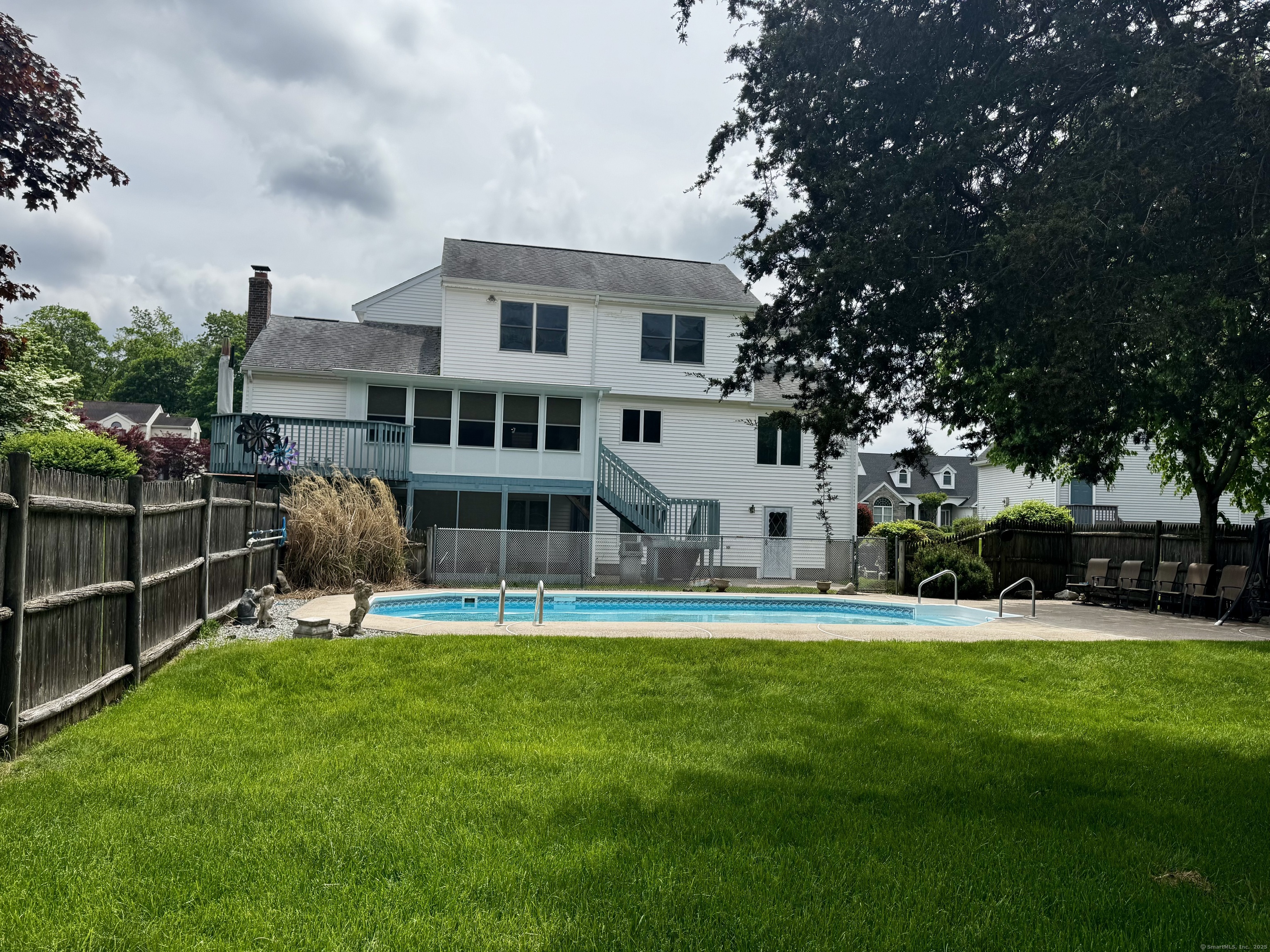 71 Country Side Drive